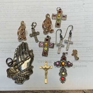 11 PIECES GROUP LOT OF CRUCIFIX CROSS JEWELRY PENDANTS,CHARMS,BROOCHES, EARRINGS